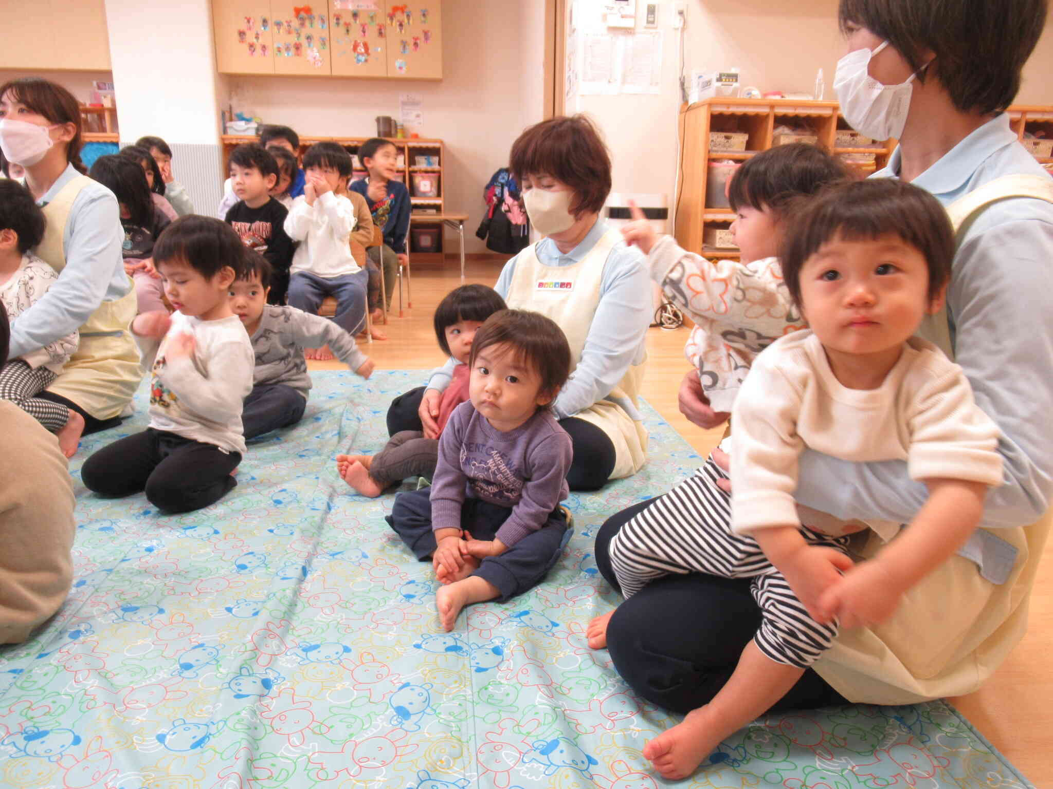 初めての新年の集い。少し緊張してるかな？