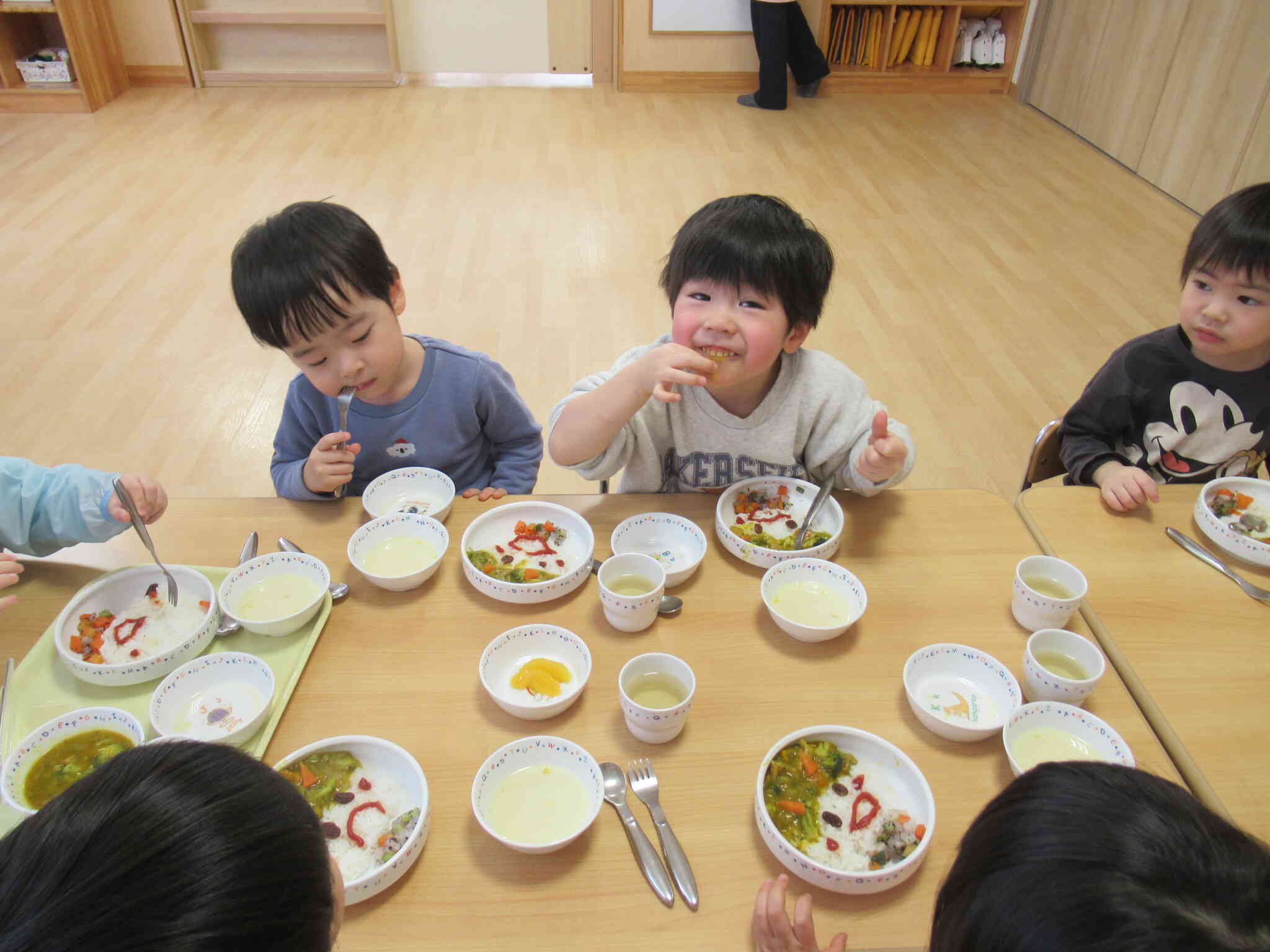 美味しい顔ってどんな顔？こんな顔だよ～