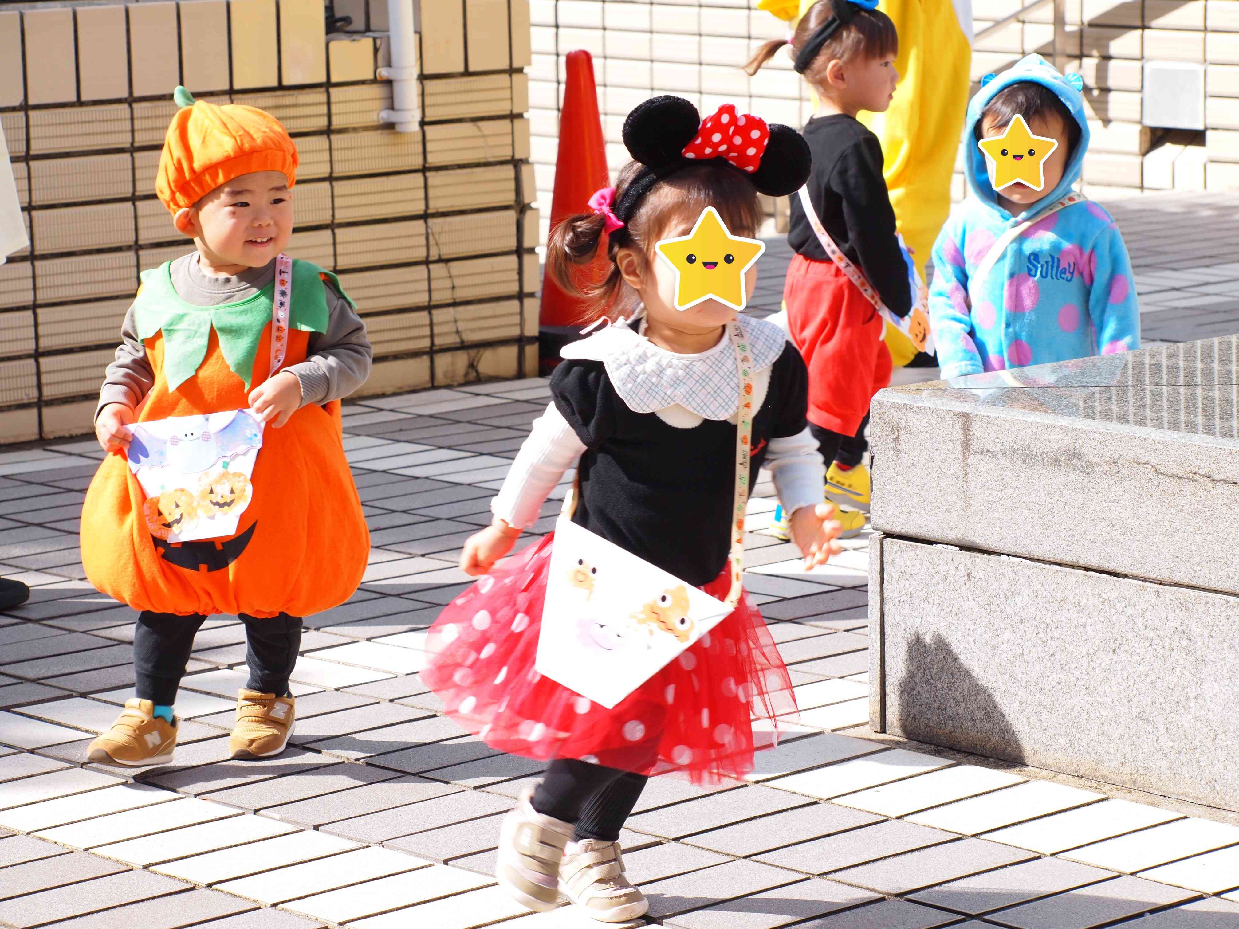 どの先生がお菓子を持っているのかな？探しに行こう