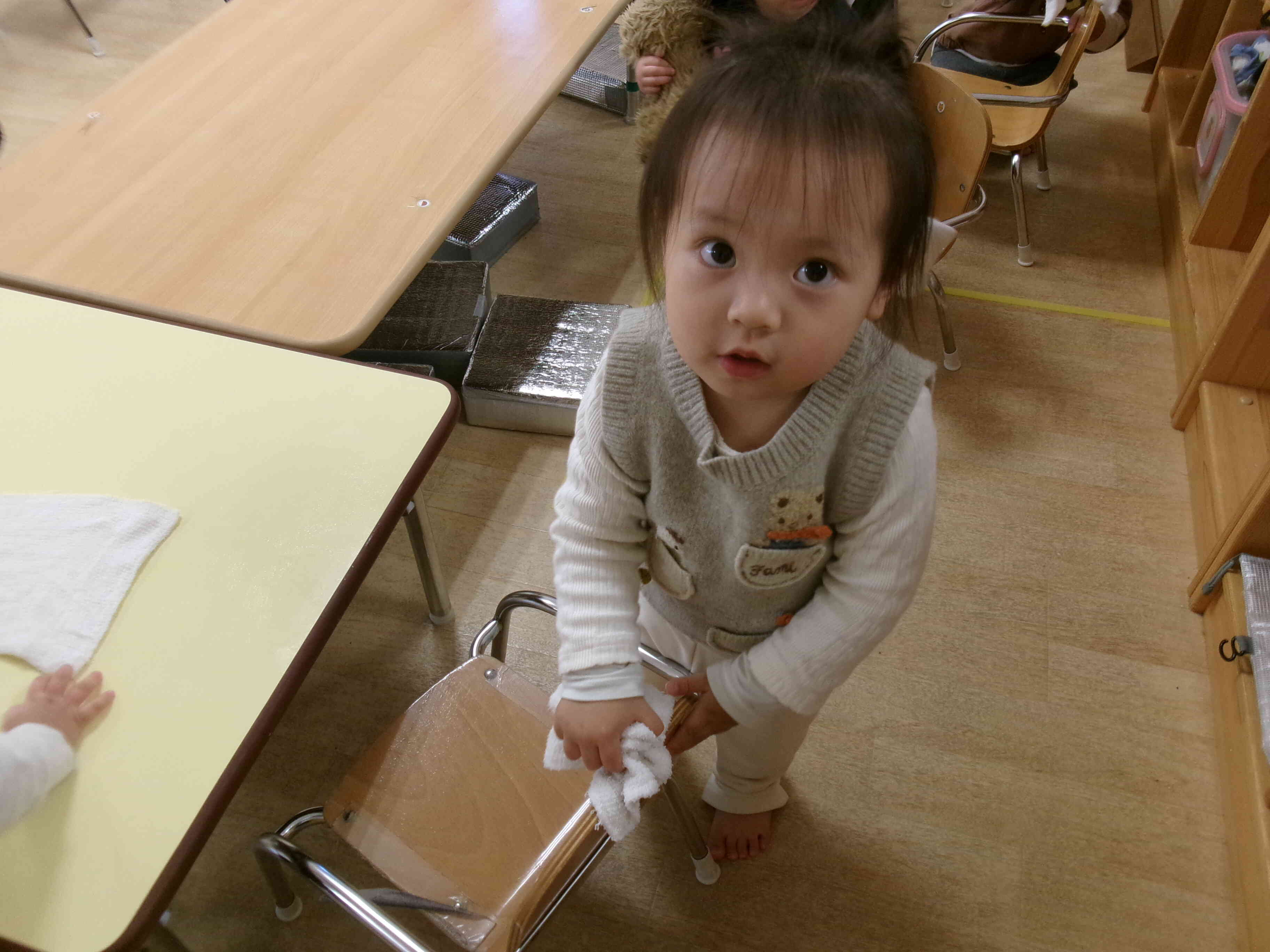 椅子がピカピカになったよ☆