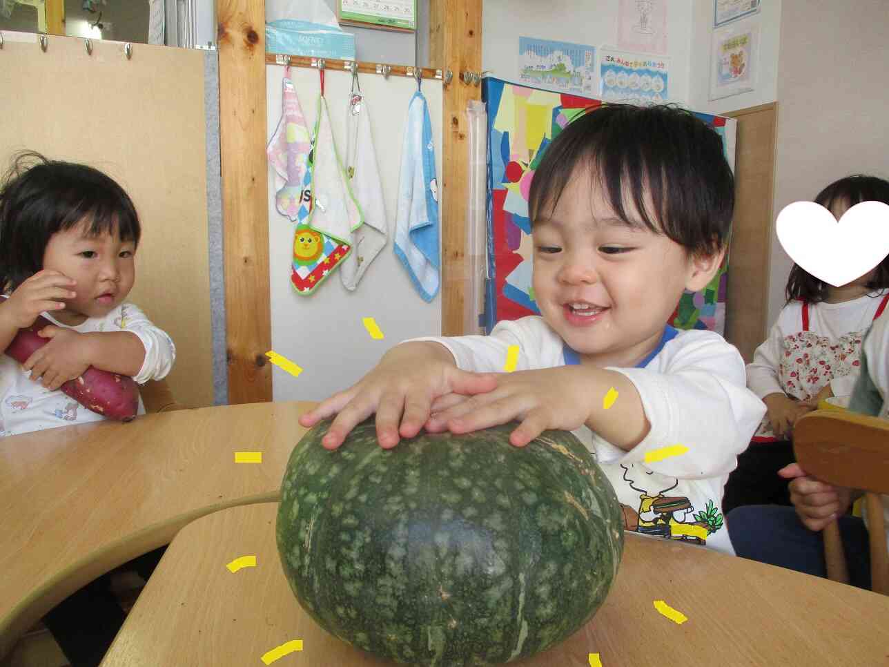 秋野菜を触ってみたよ！（食育）