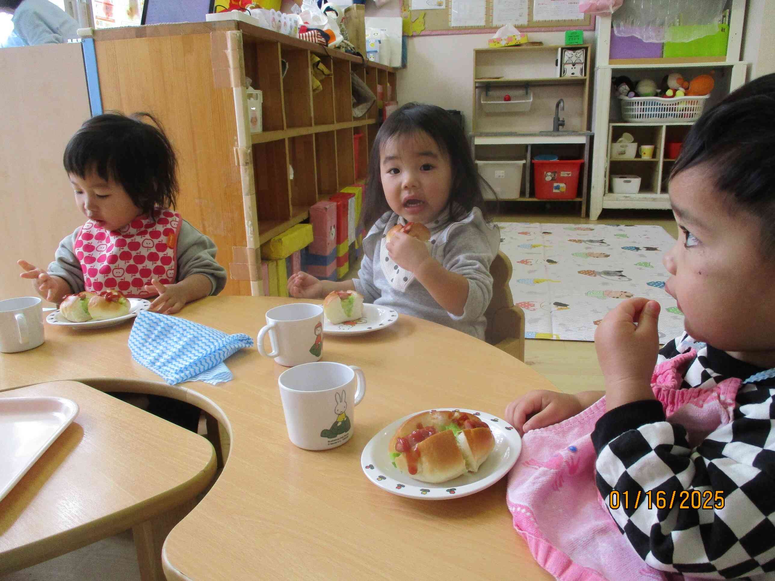 みかん組さんも一緒に食べたよ！