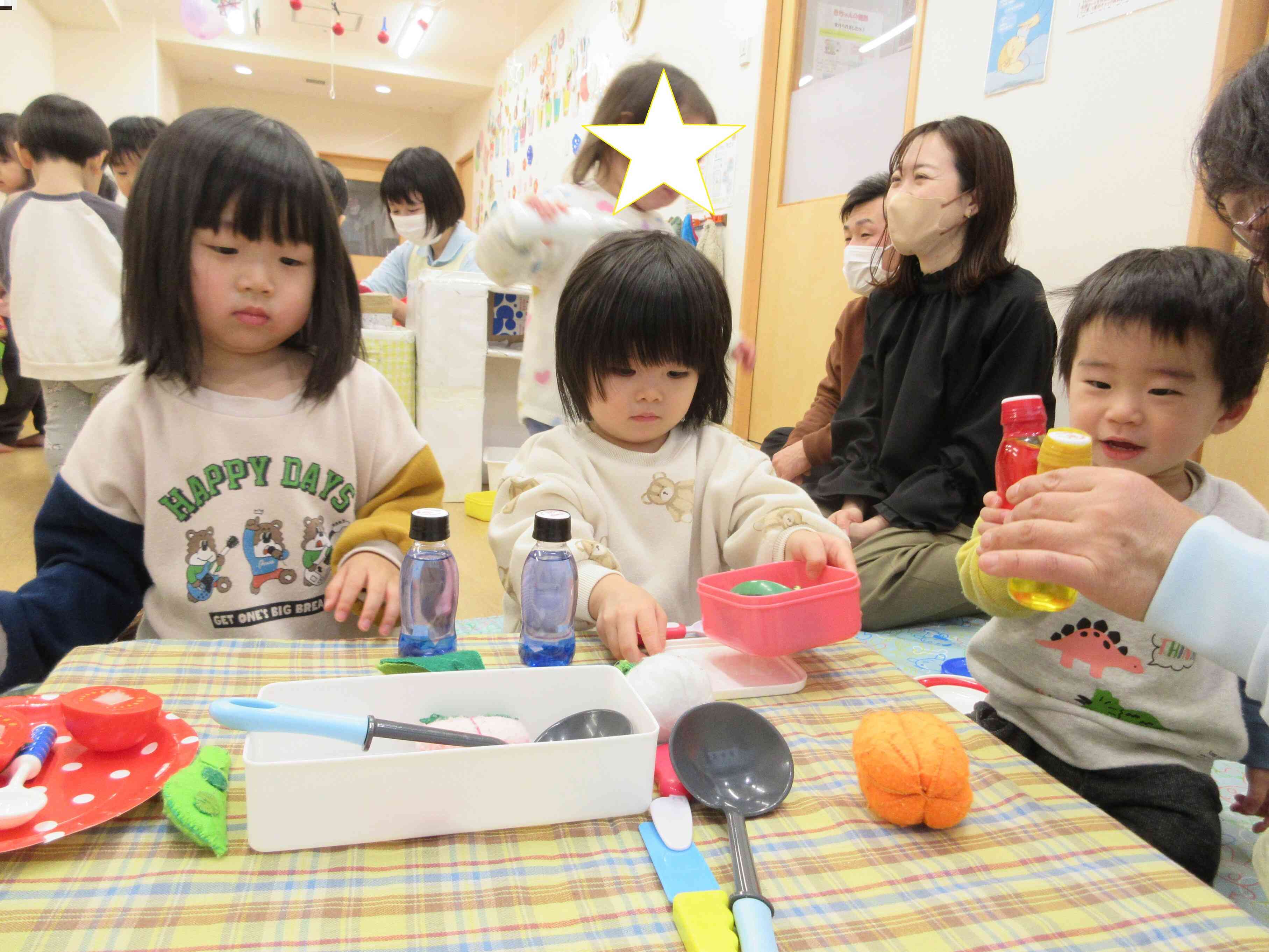 ままごと遊びをしました！（1歳児　あひる組　2歳児　うさぎ組）