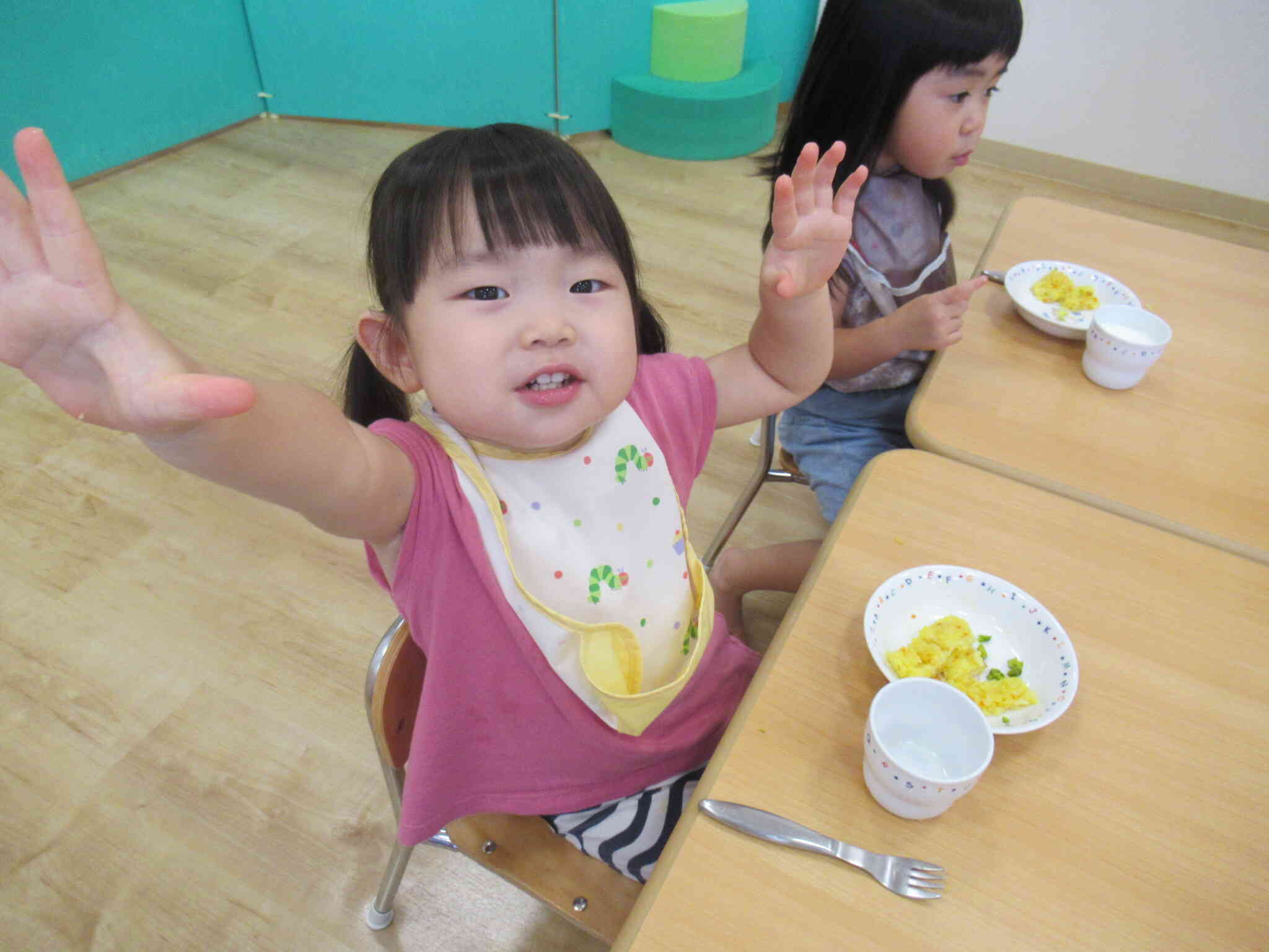 今日のおやつもおいしいよ！