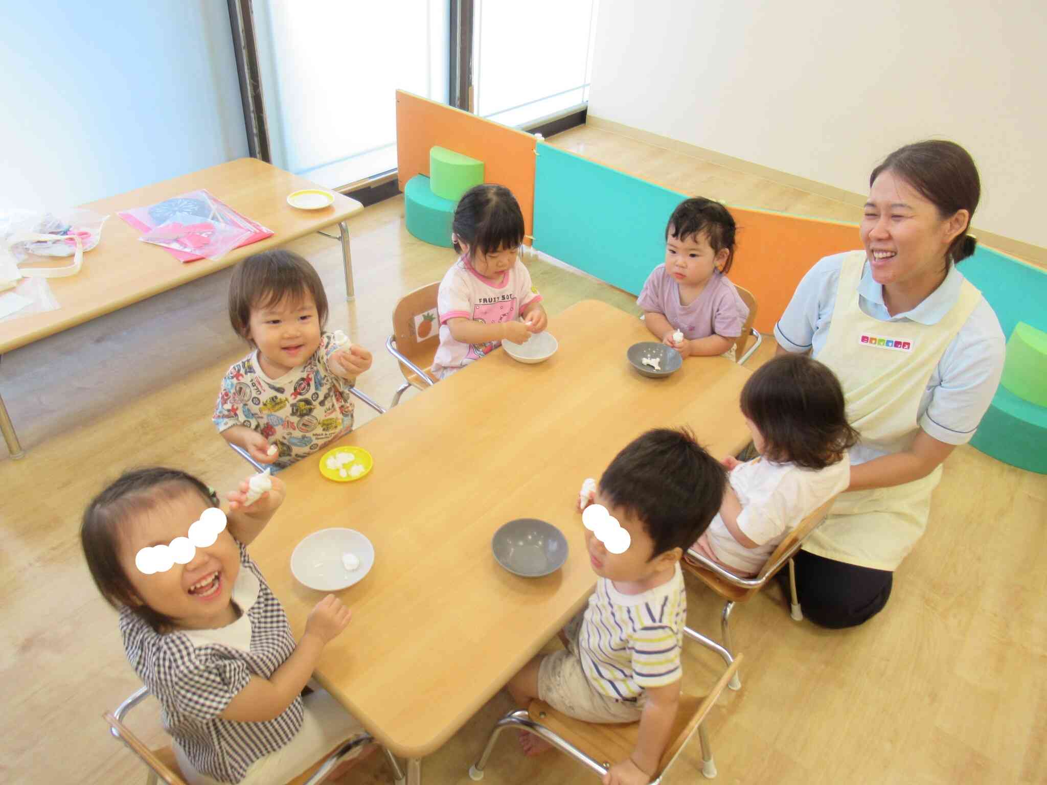 楽しそうに遊ぶあひる組さん