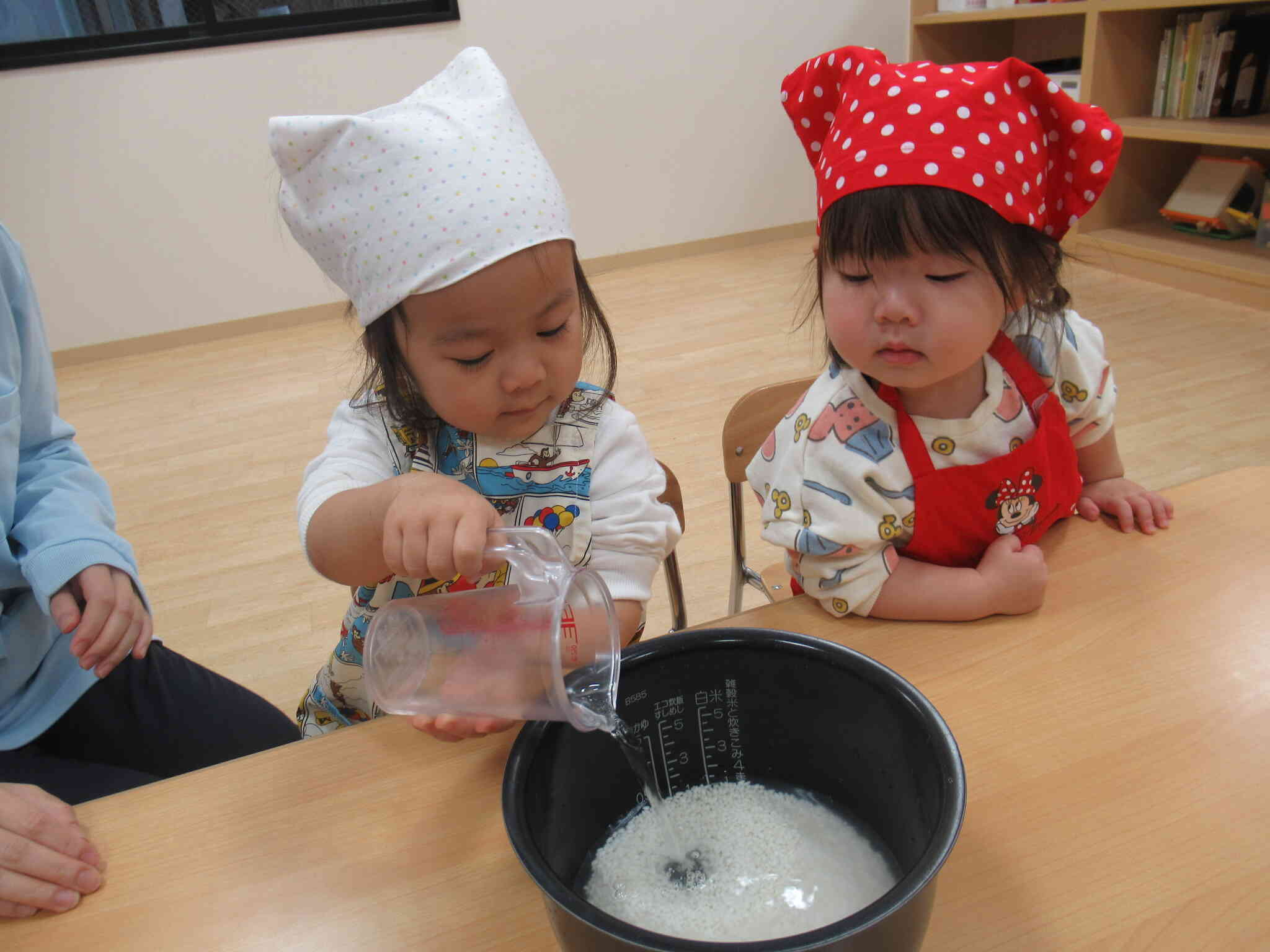 綺麗に洗ったら・・最後にお水を入れて準備OK！！