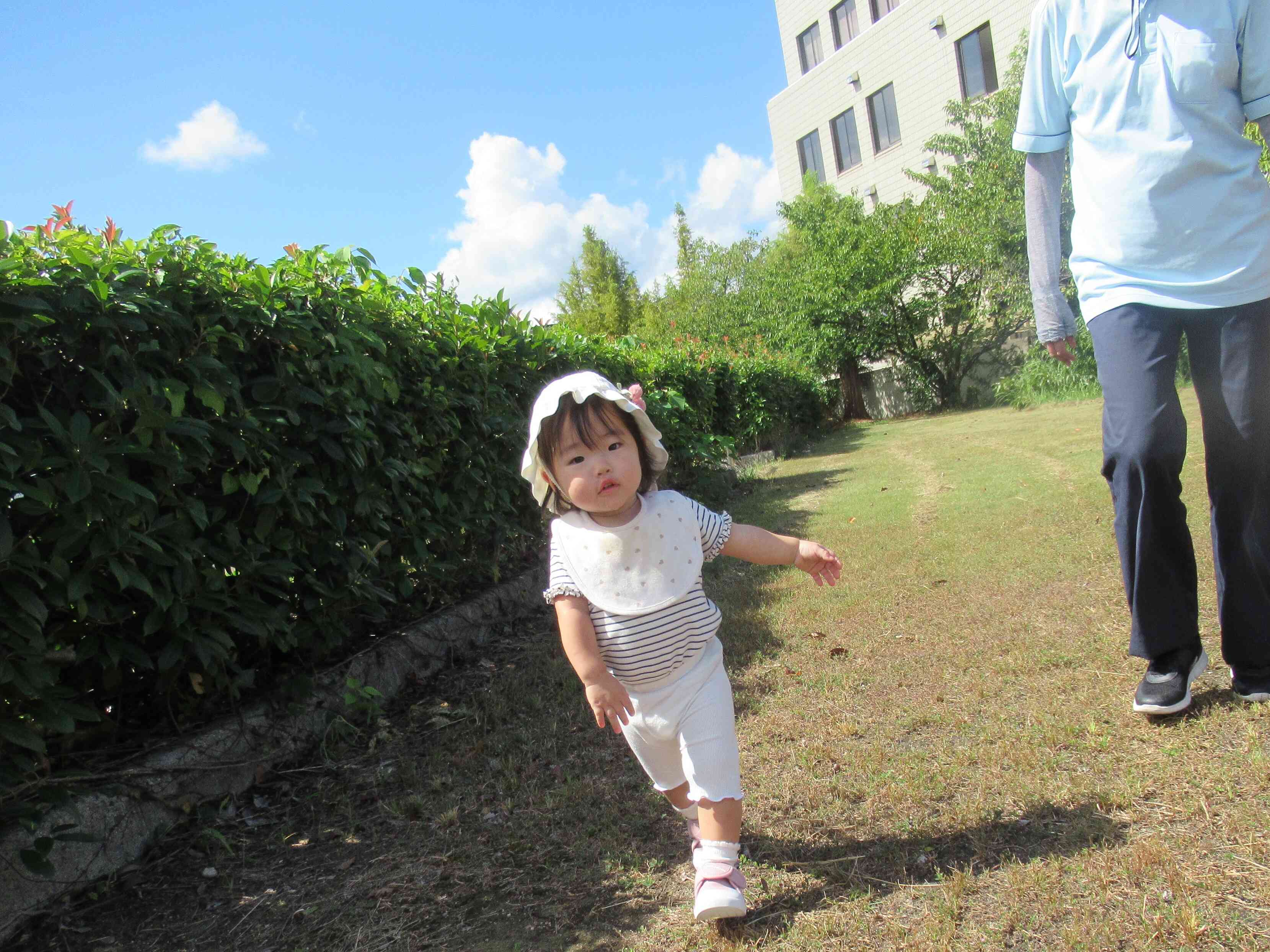 公園でいっぱい歩こう！いいお天気でお散歩日和でした。