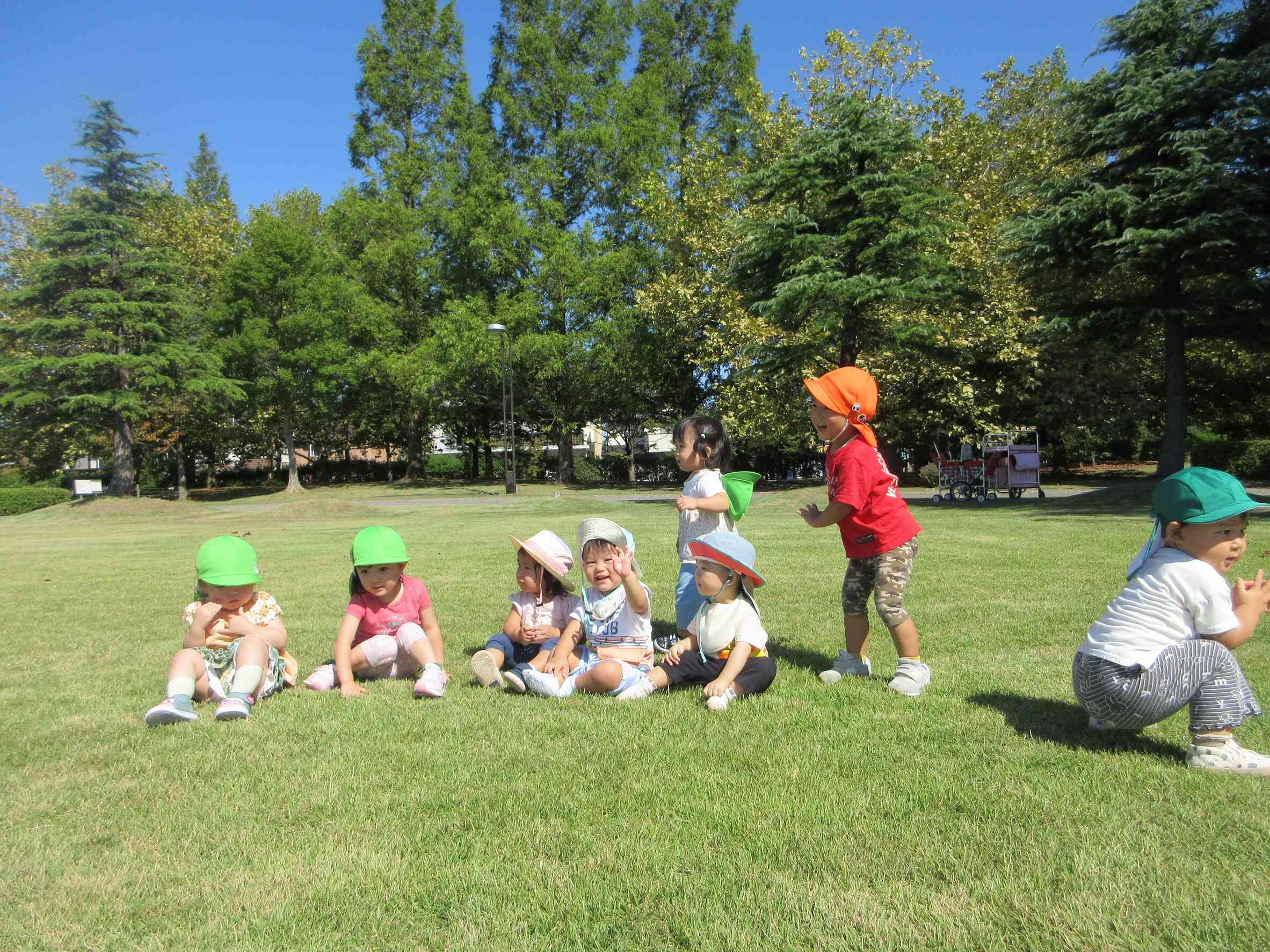 園外活動は大きな公園で！