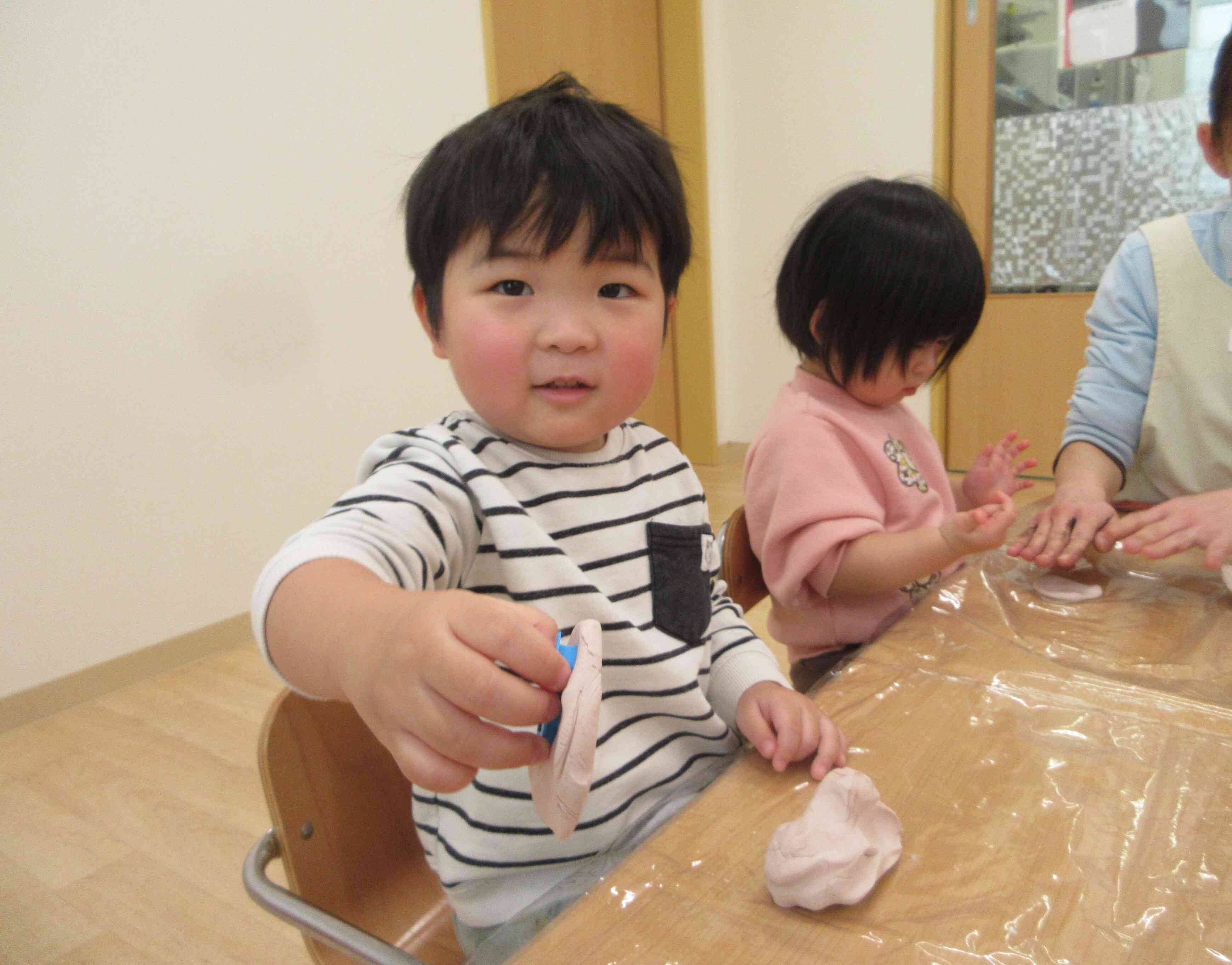 ぼくは車の形のチョコにしたよ！