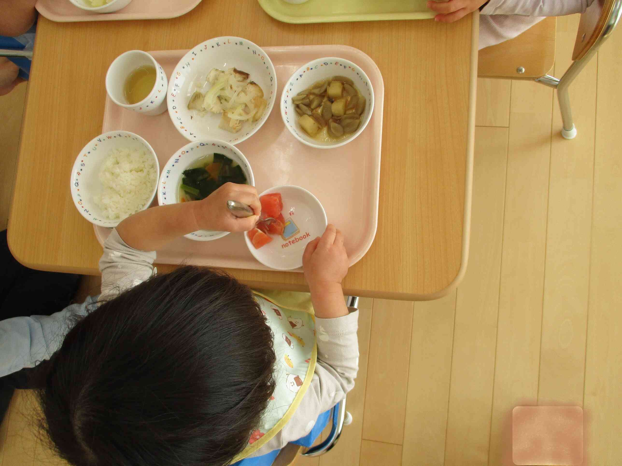 給食のようす