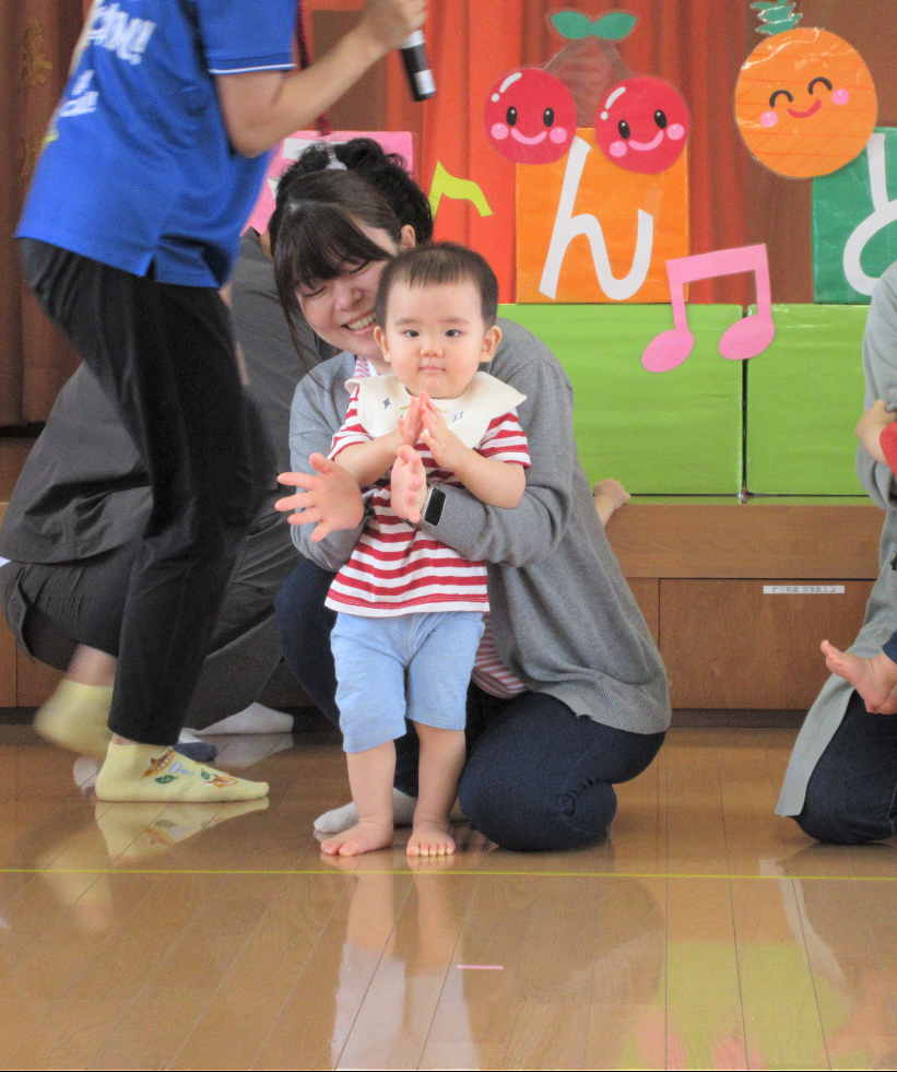 笑顔がいっぱい　ひよこ組　～初めての運動会・０歳児～