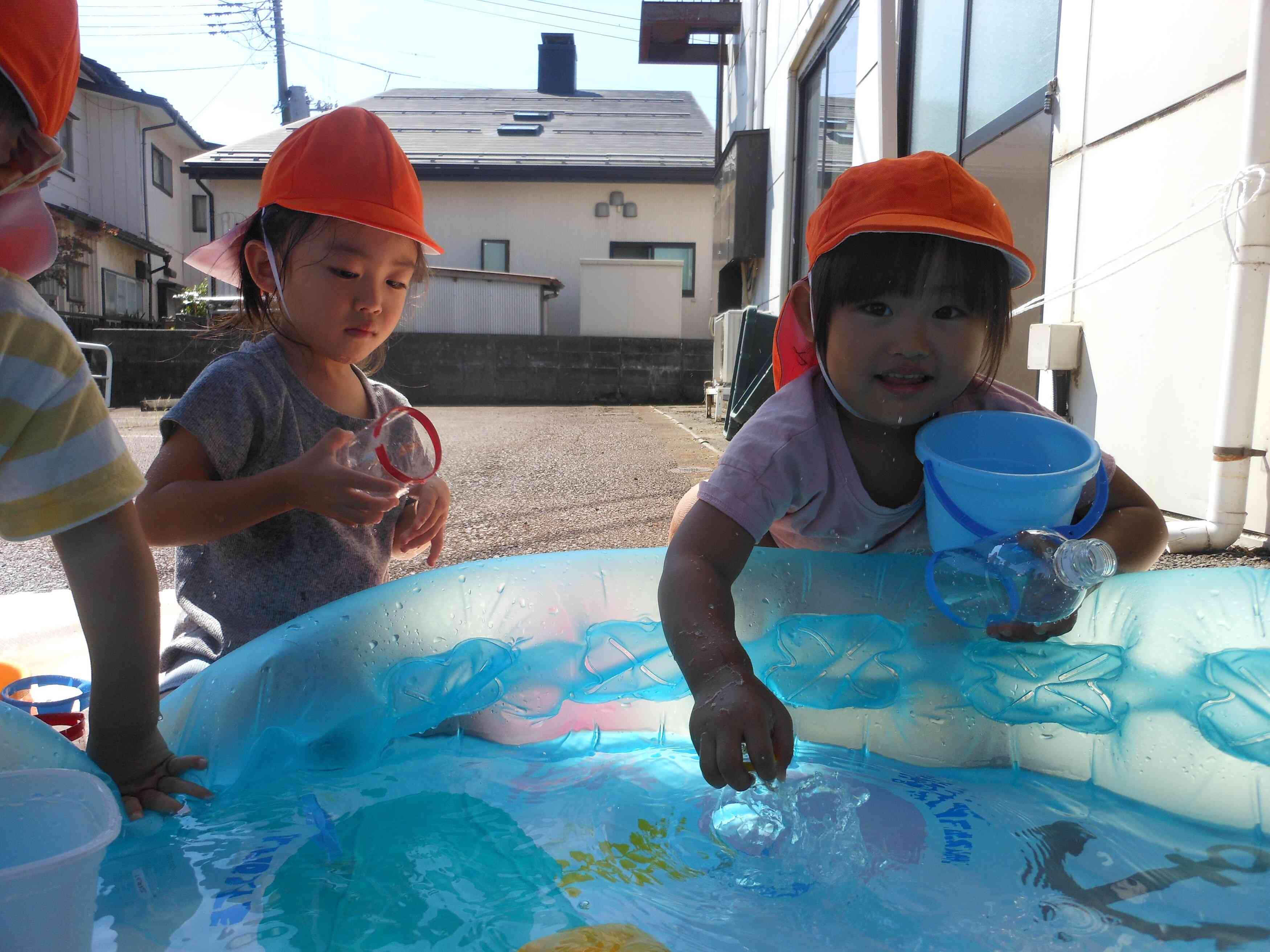 お水入れるよ☆