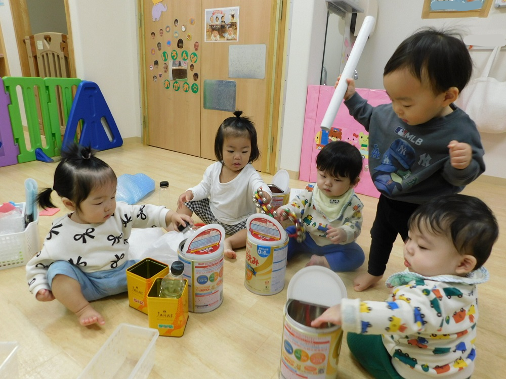 缶の中身は何だろな？