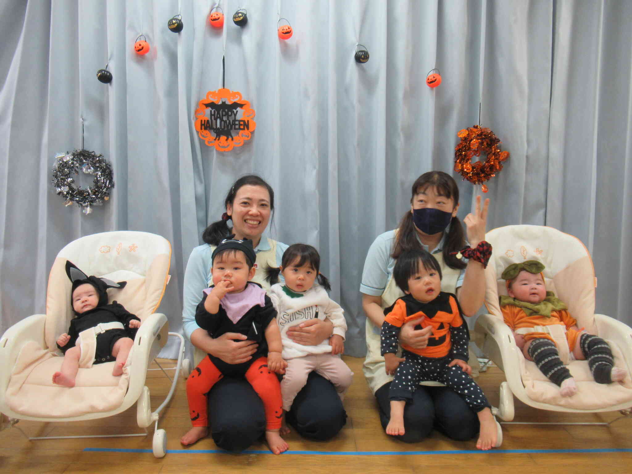 うさぎ組（0歳児）さんの集合写真