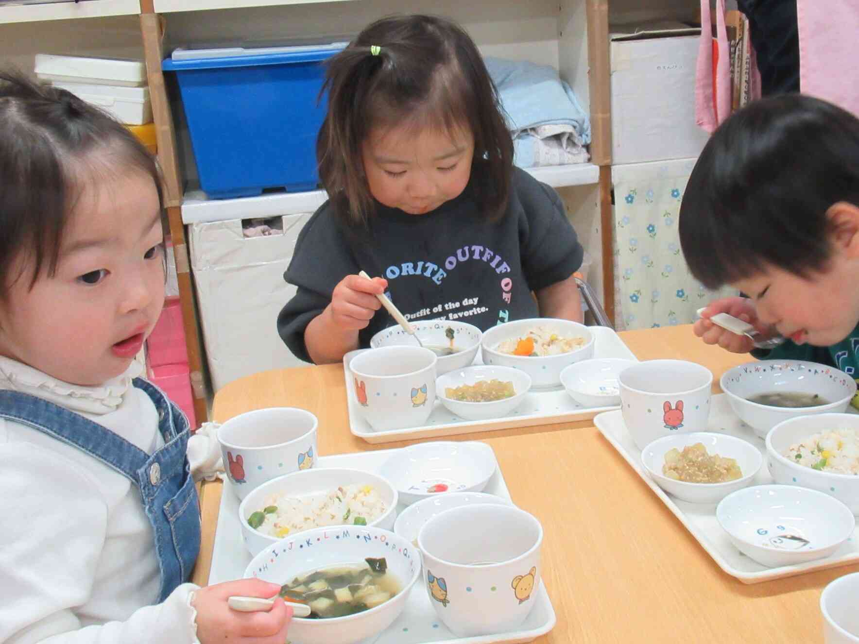 型を抜いたお野菜はお給食にでました☆自分が抜いた野菜はいつもより美味しいね♪