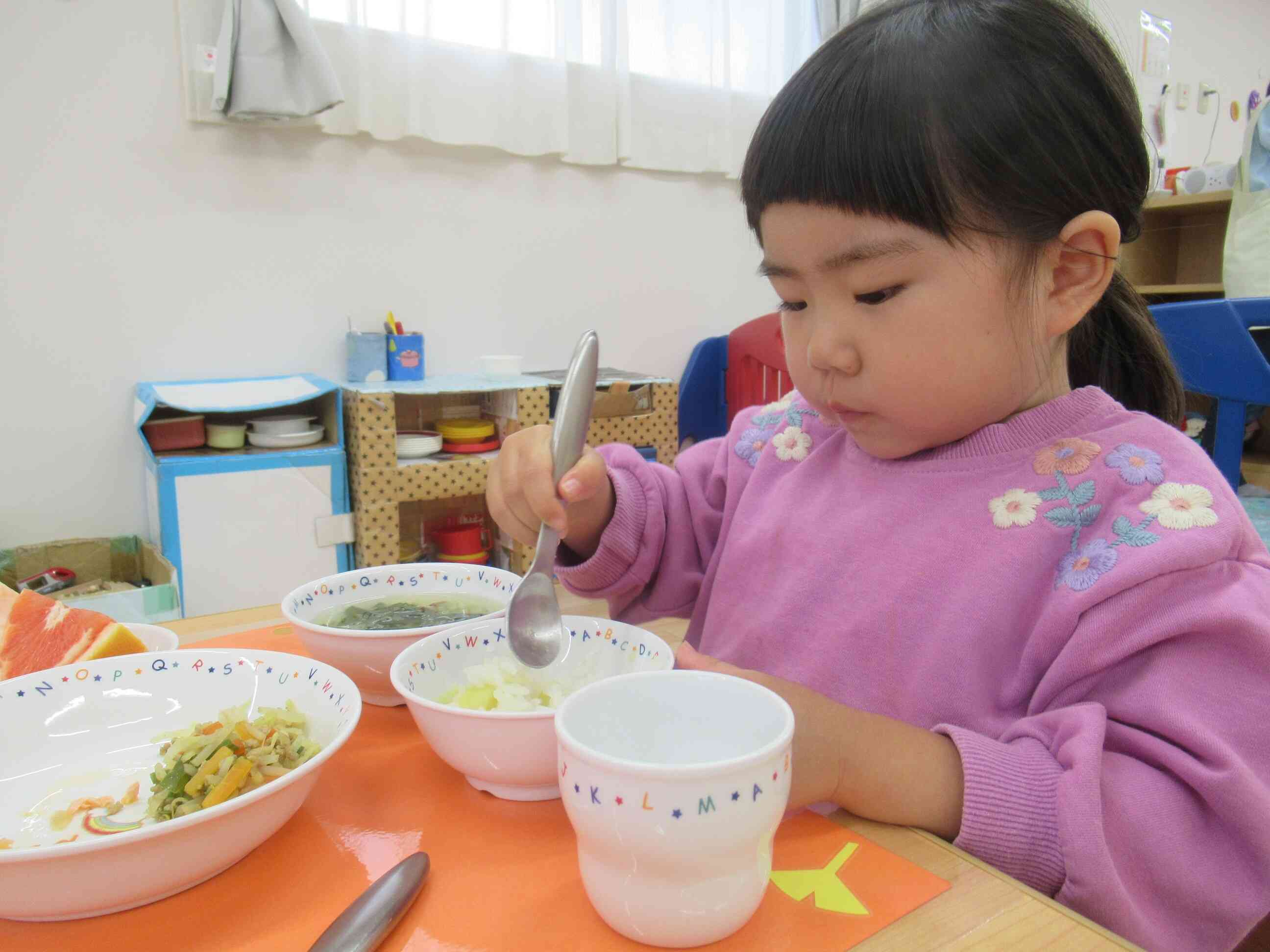 「次はさつまいもご飯食べよう～っと」