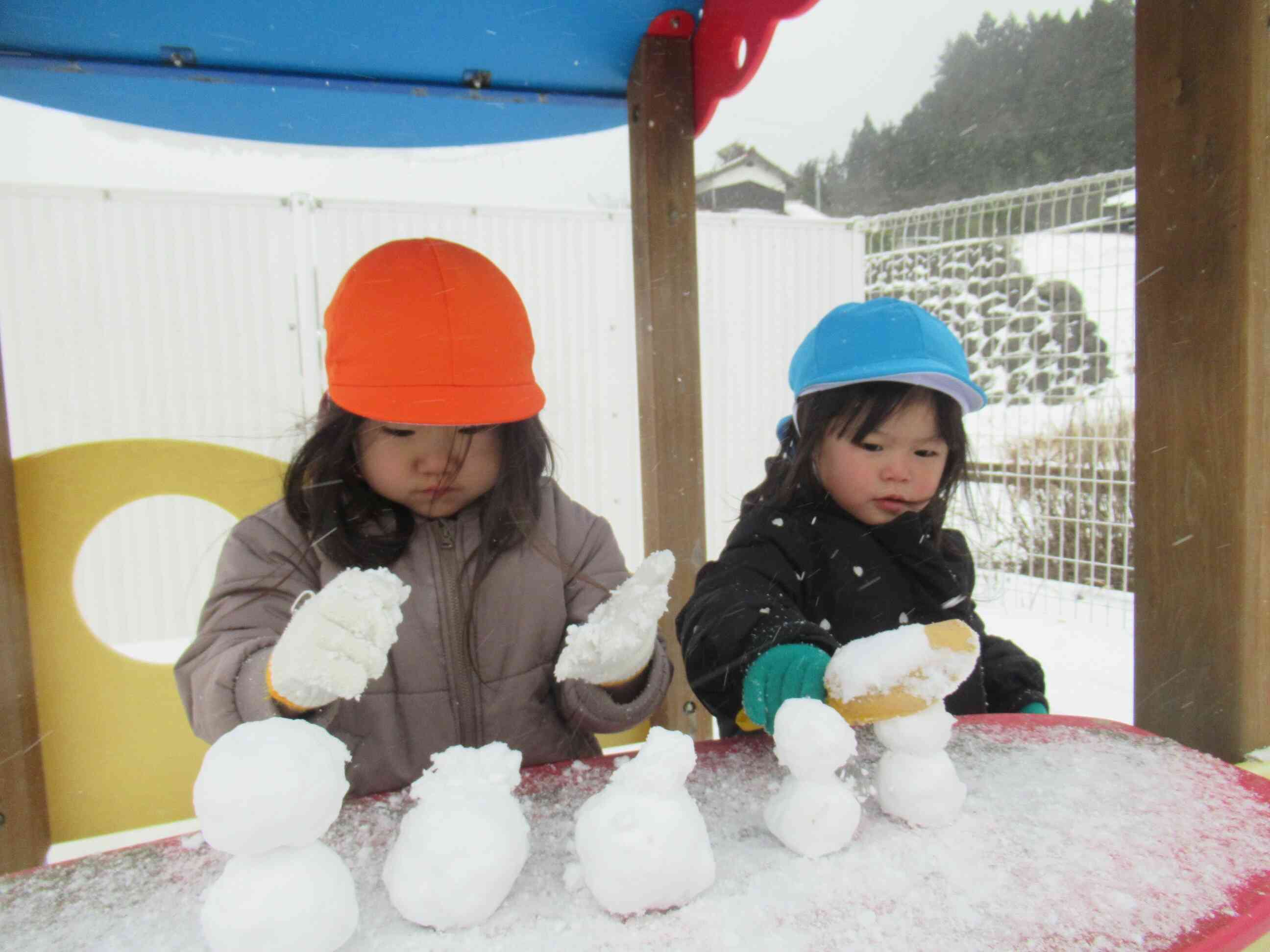 雪だるま作ったよ