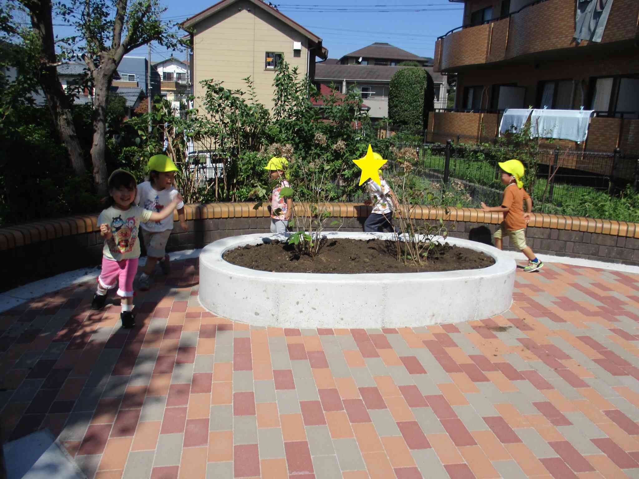 2歳児　うさぎ組　公園へ！