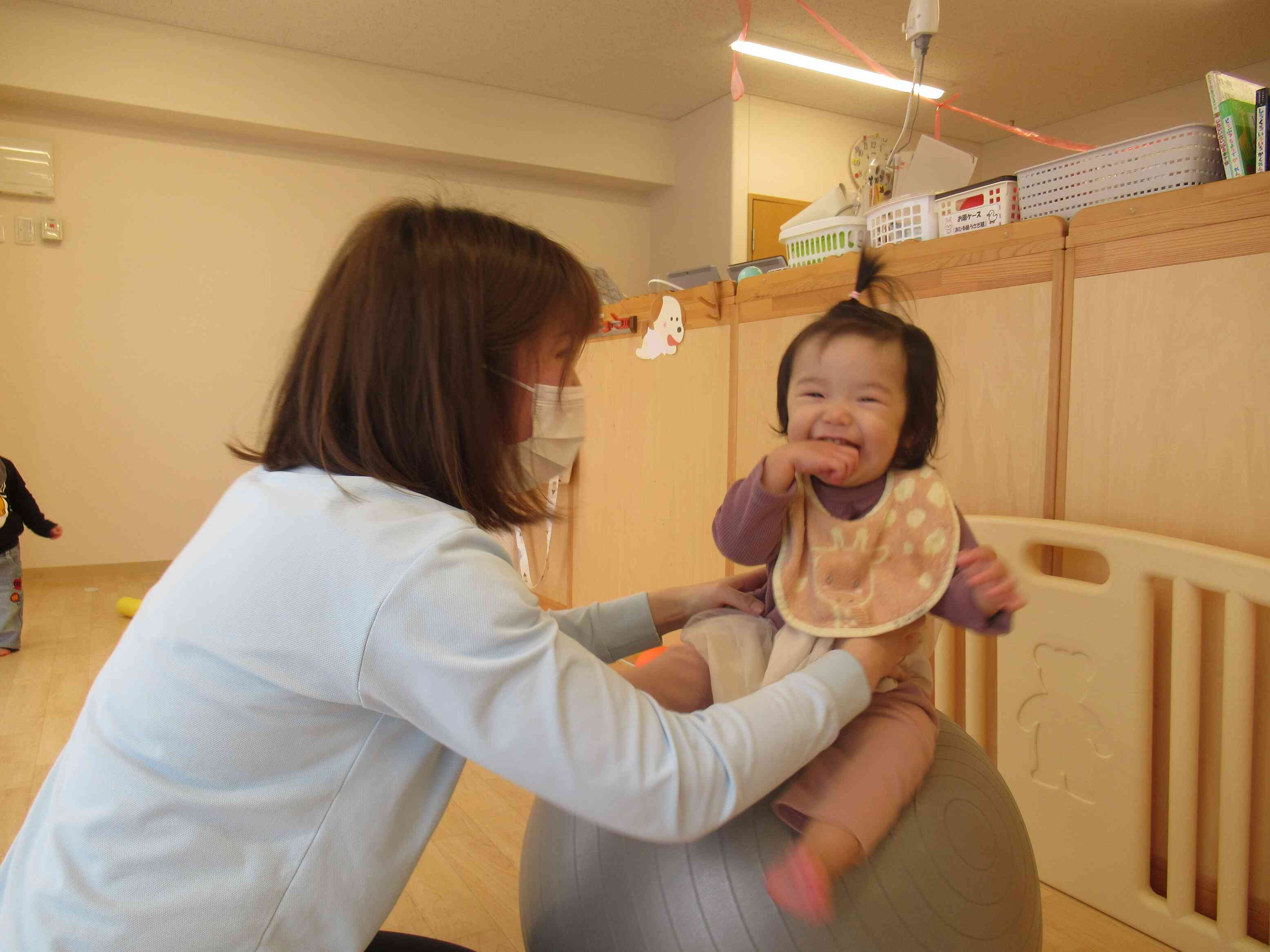 ひよこ組さんの運動遊び