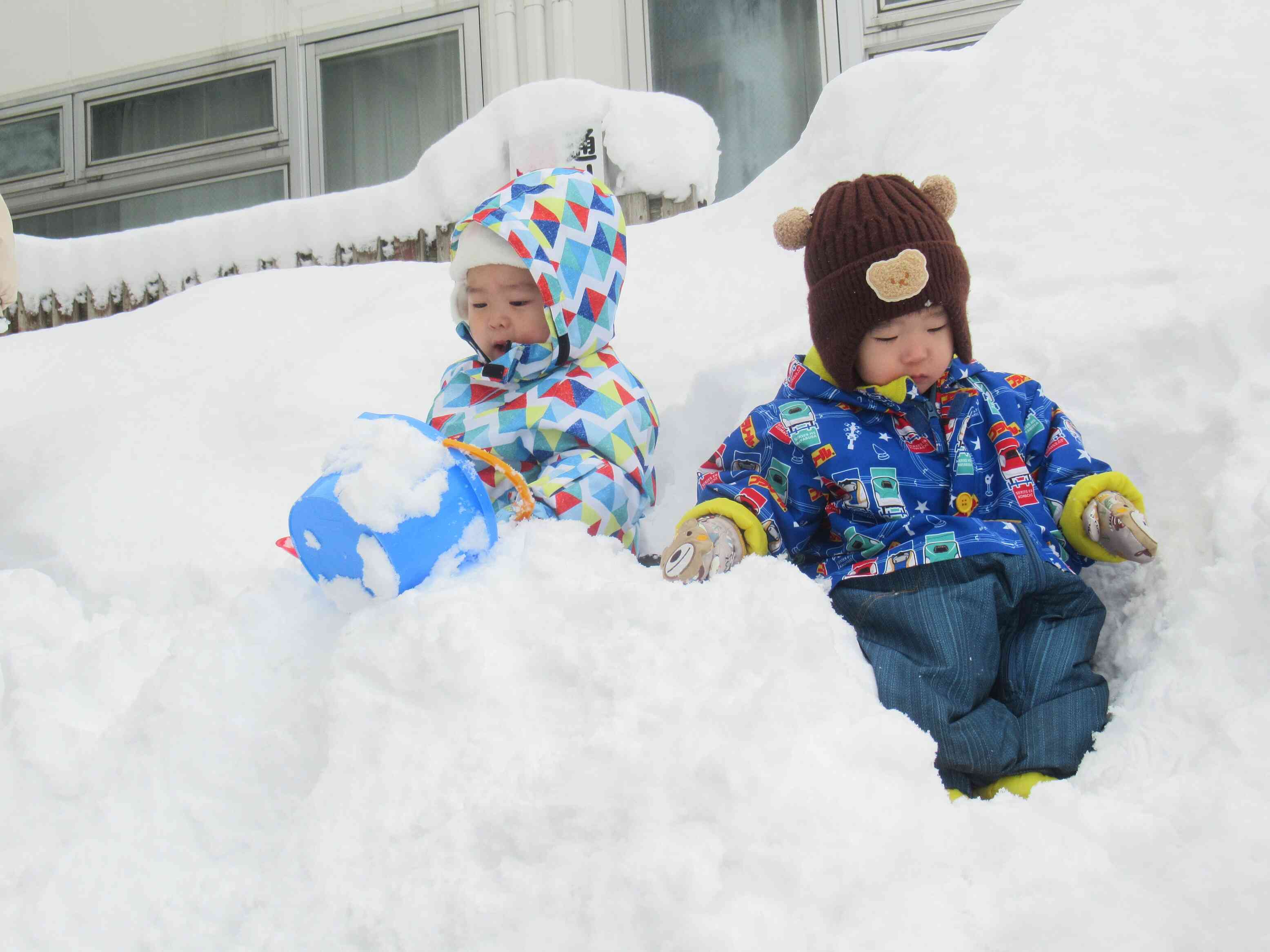 雪の滑り台