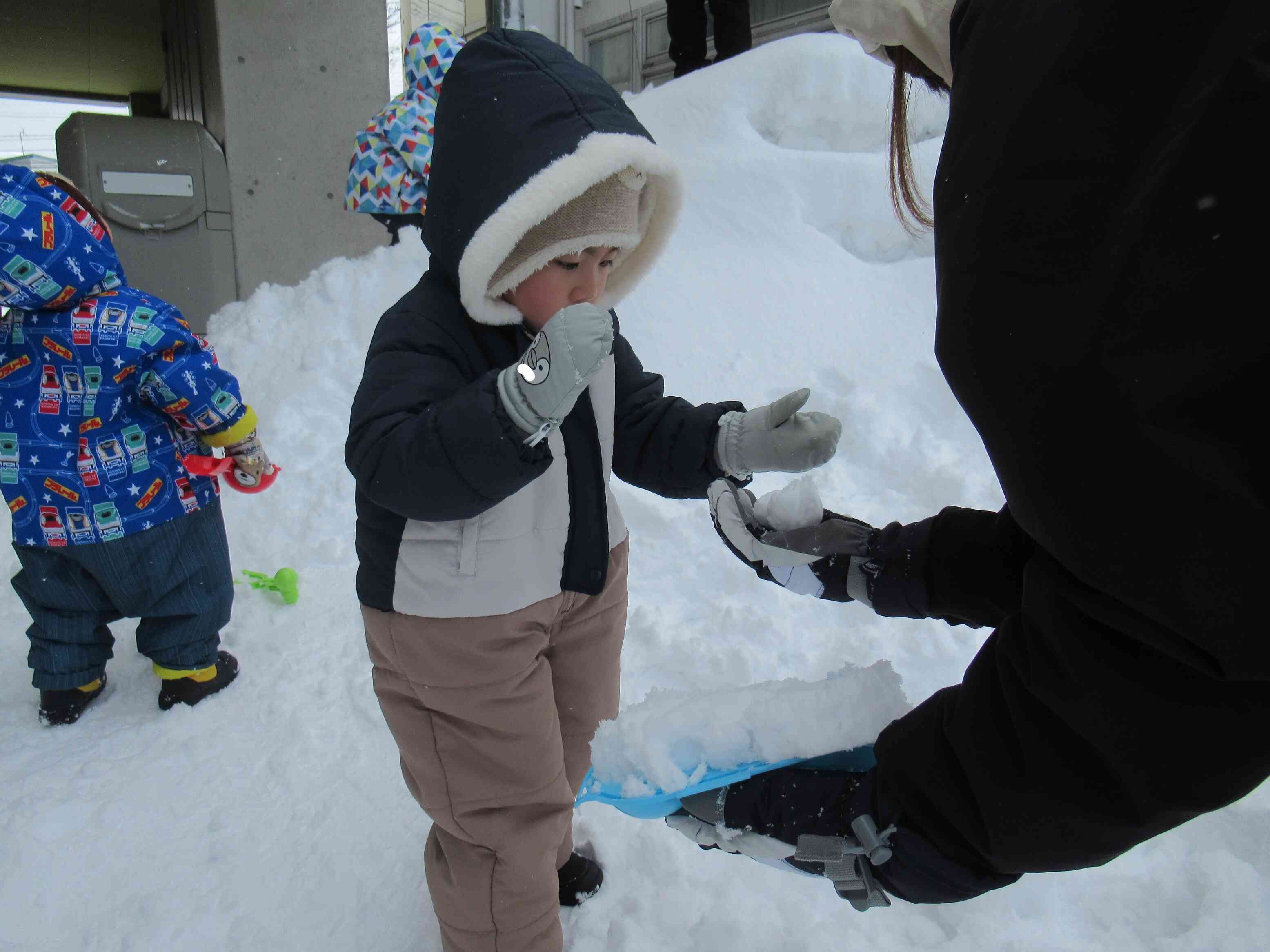 まんまる雪団子