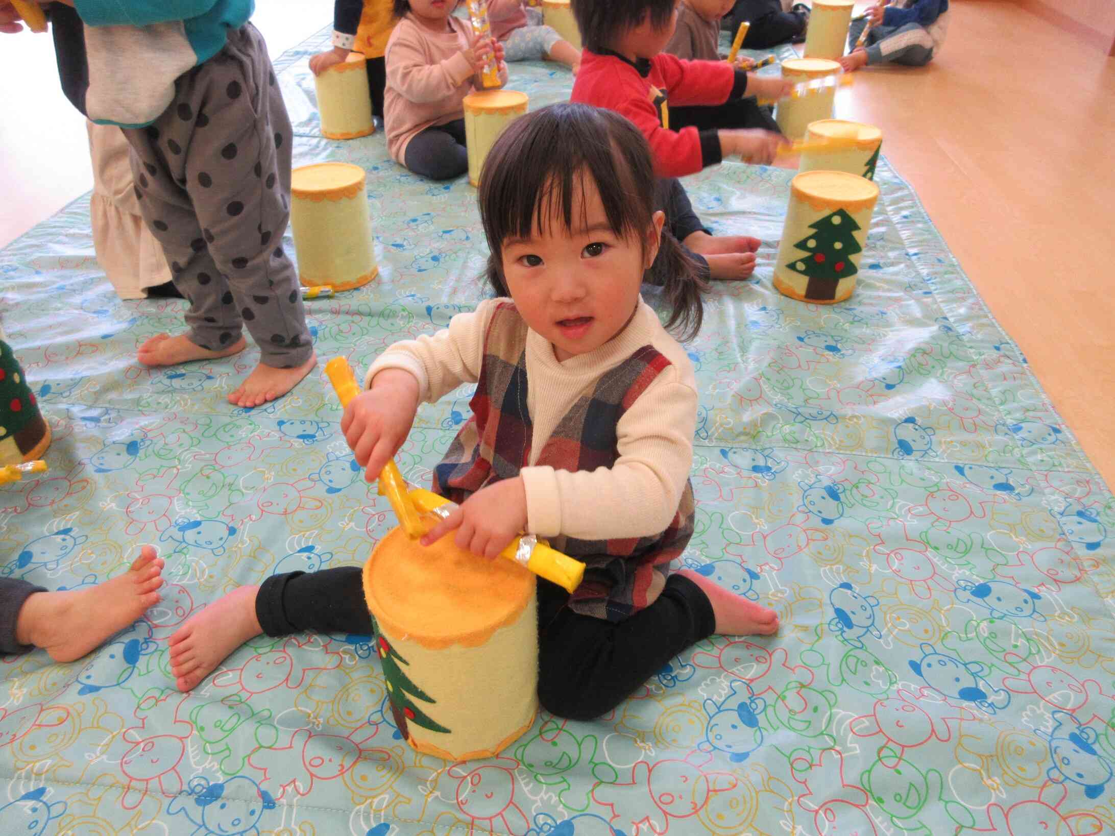 リトミック遊び♪　～1歳児　あひる組～