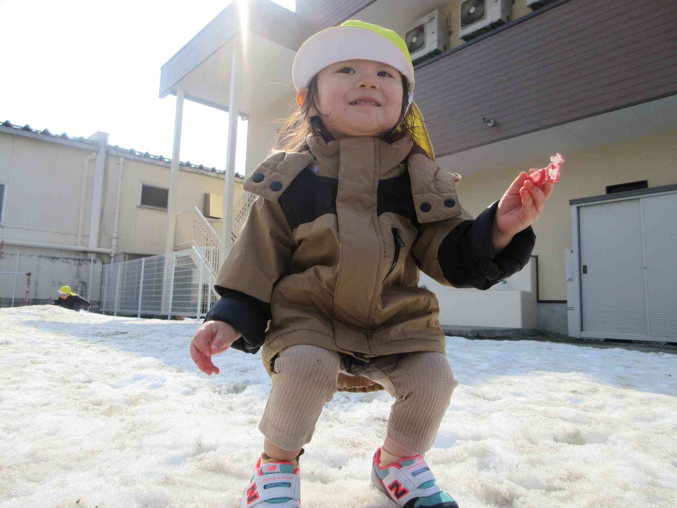 ぽかぽかお天気気持いいなぁ♫　～1歳児　あひる組～