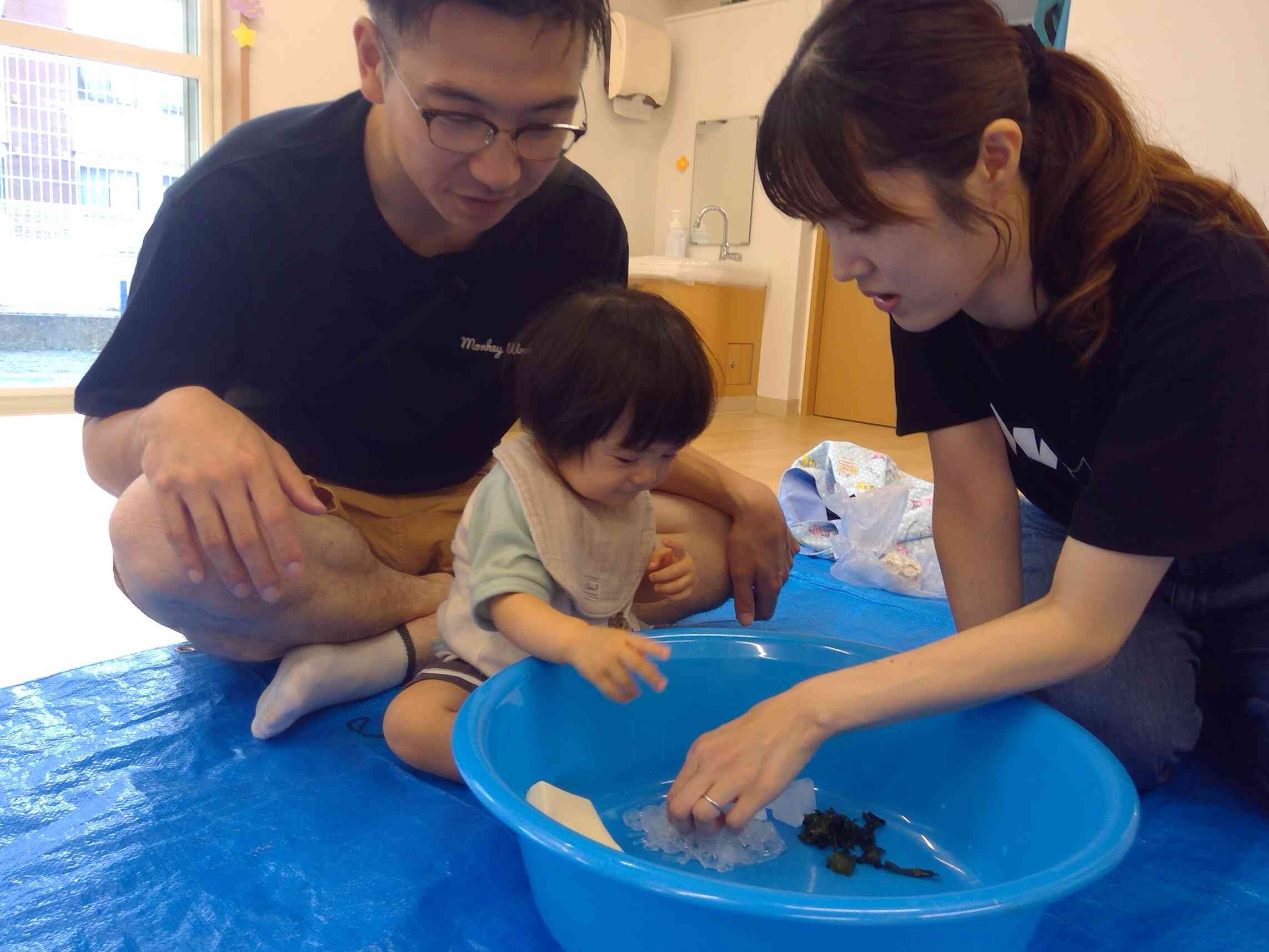 親子で遊ぼう会　ひよこ組（0歳児）