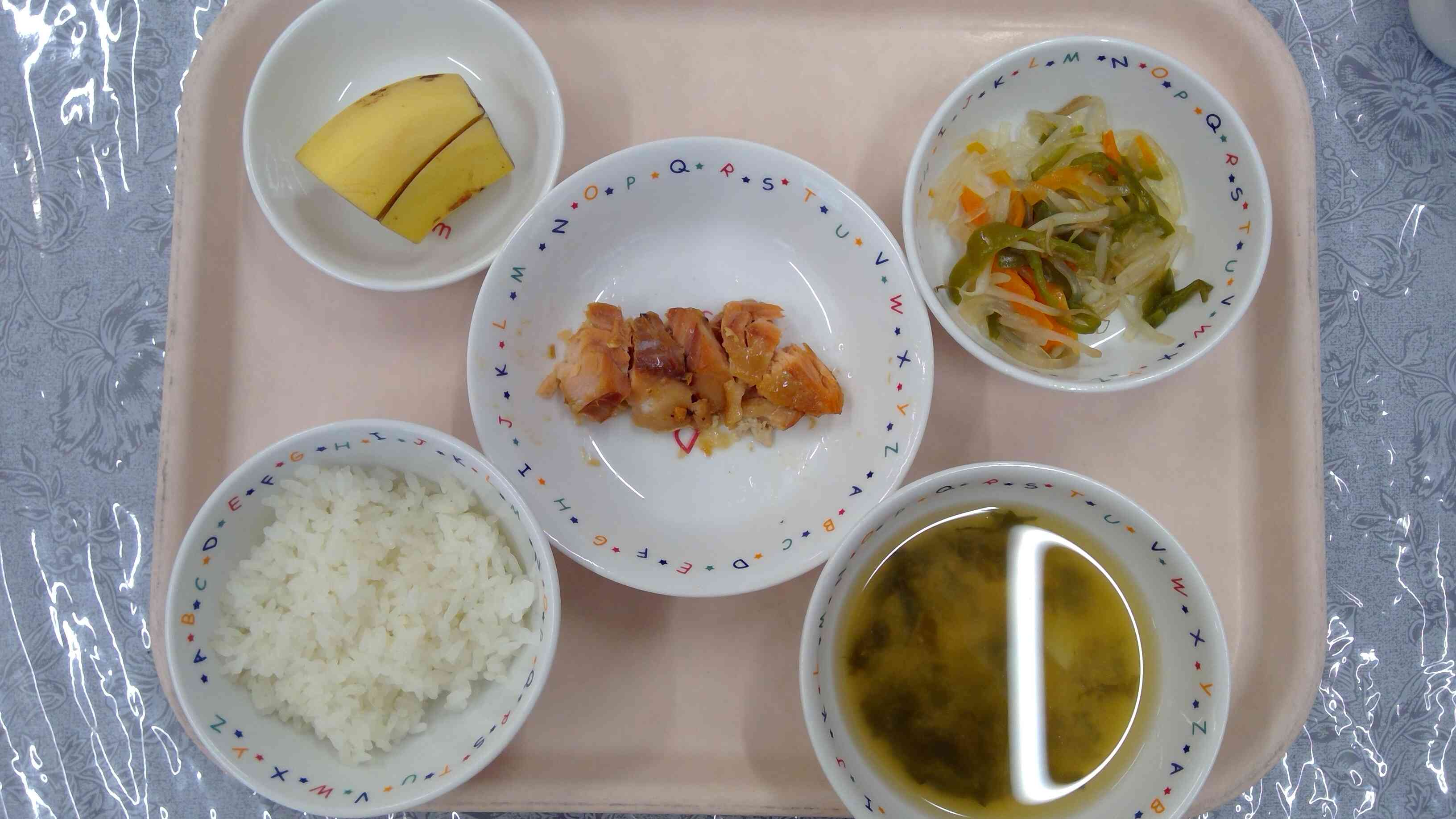 １２月１３日の給食メニューです