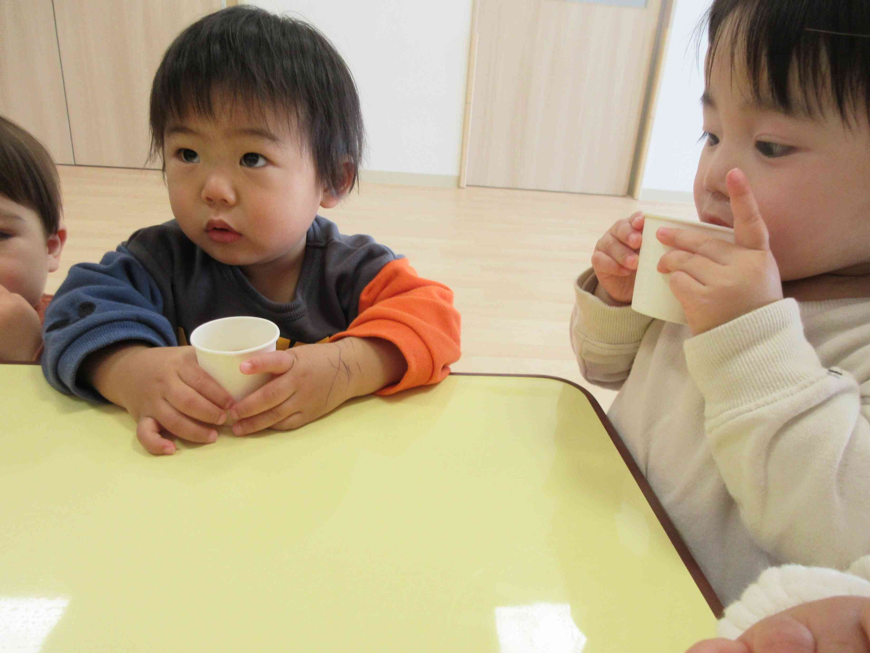 沢山遊んだ後は、水分補給も忘れずに！