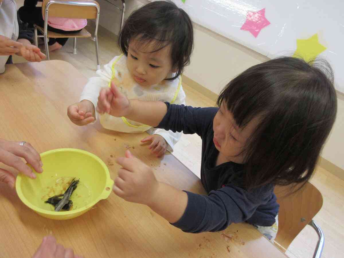 【食育】和食の日 お出汁を作ったよ♪