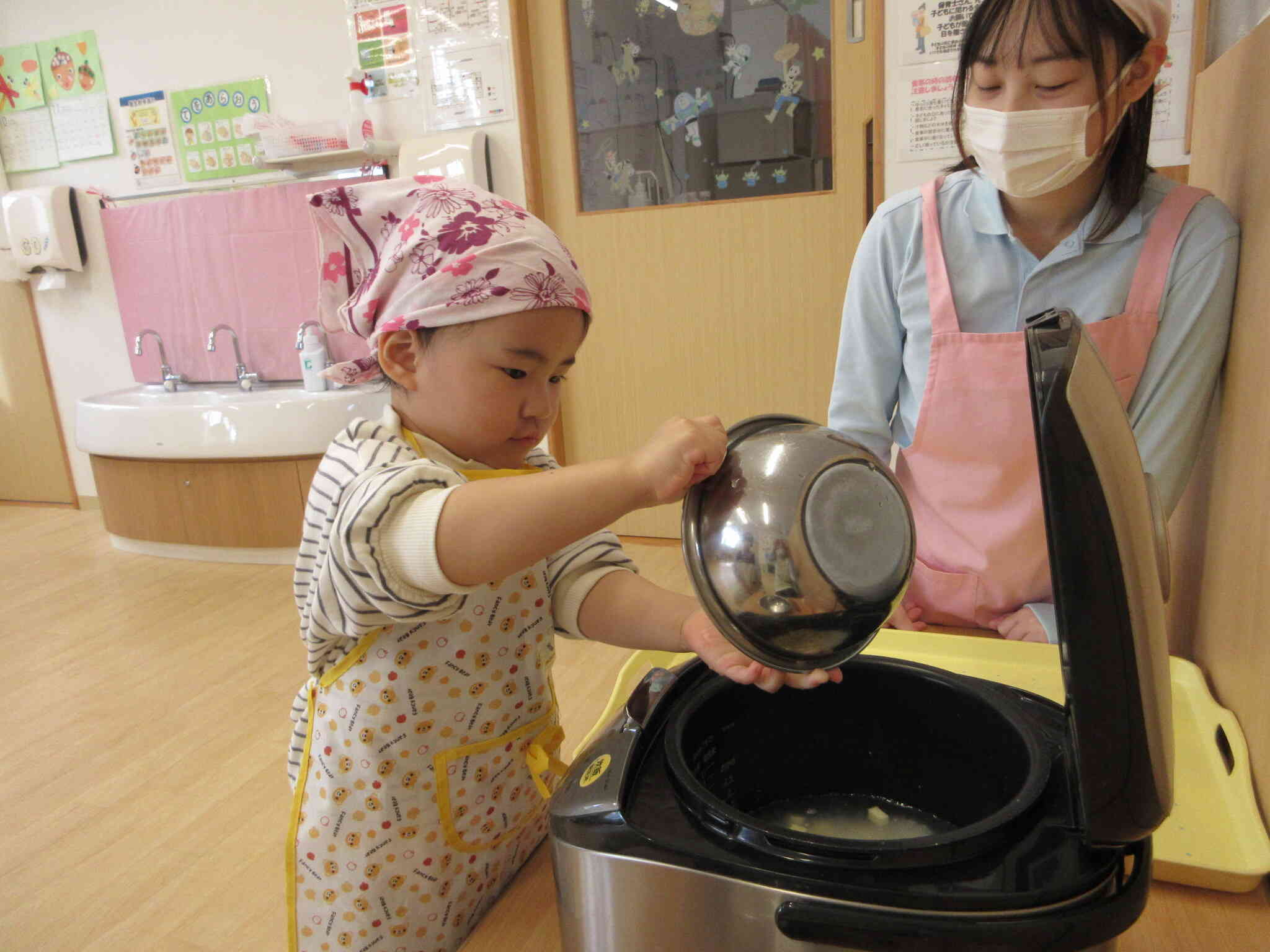 炊飯器に入れてみよう