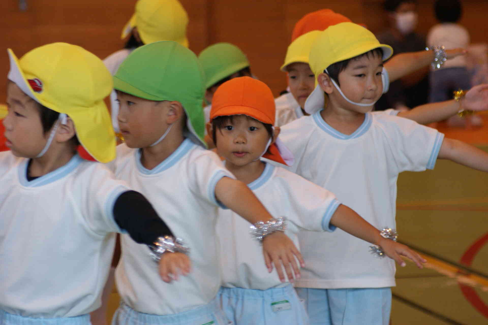 3歳児さんも一生懸命取り組みました