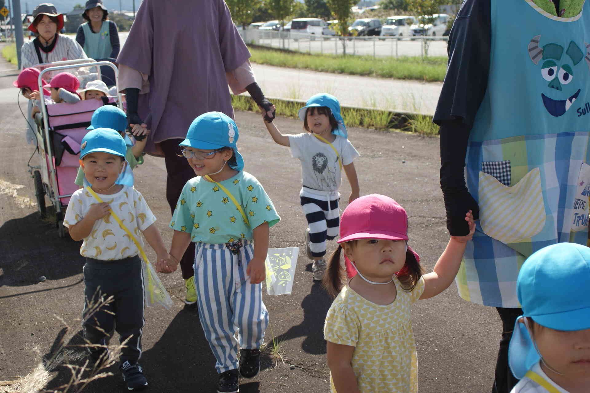 遠足ごっこ（０~2歳児）