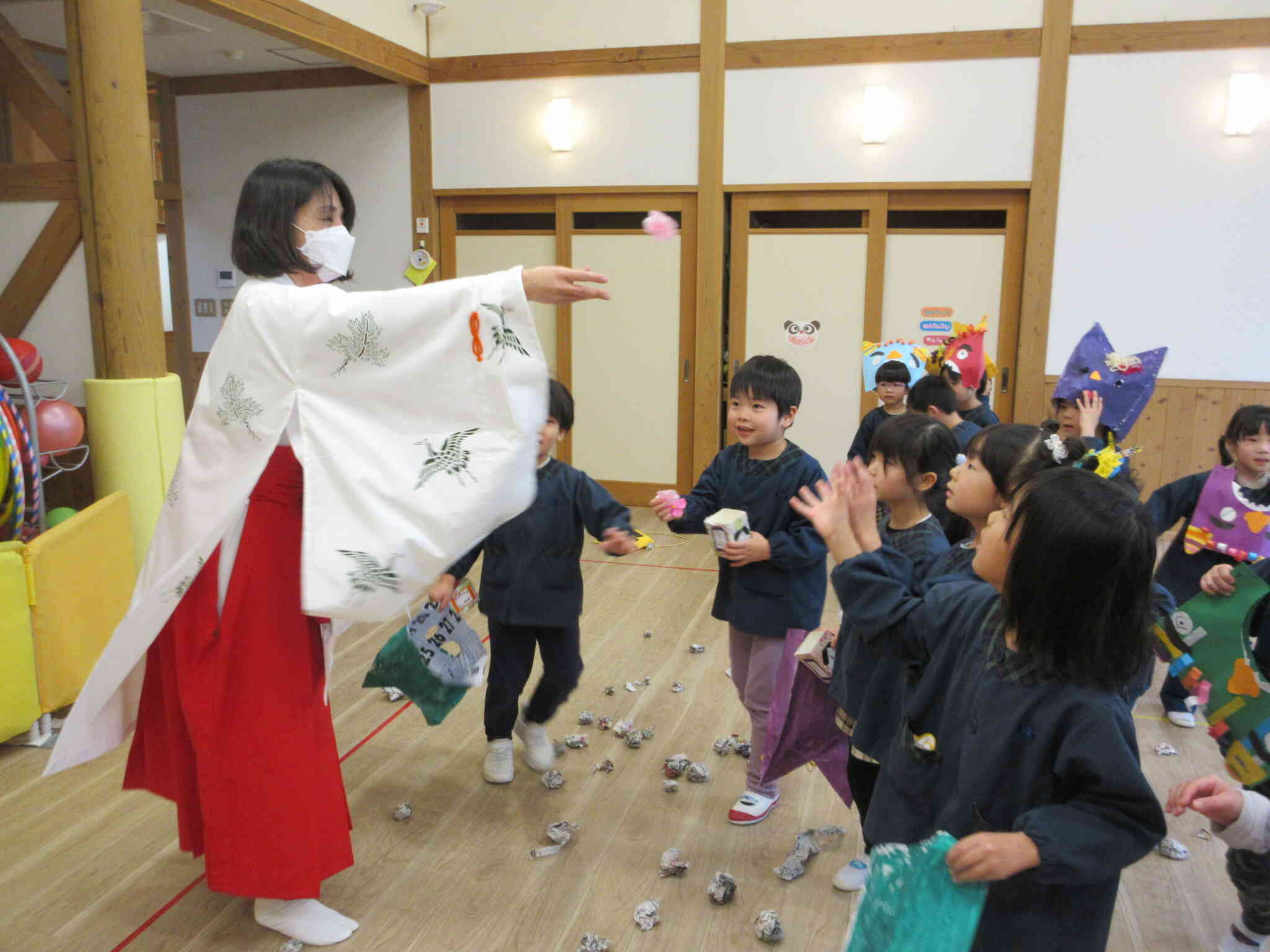 服の神様が春をつれてやってきたよ